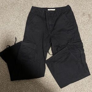 Women’s Black Levi Cargo Pants